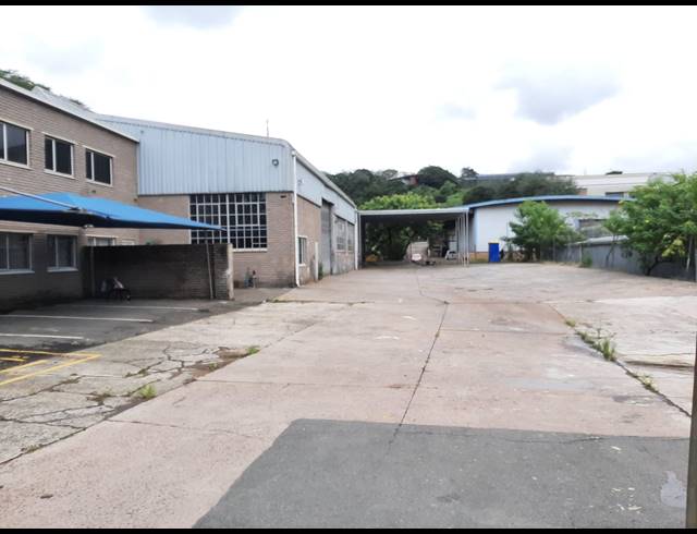 1,538M² FACTORY TO LET IN WESTMEAD
